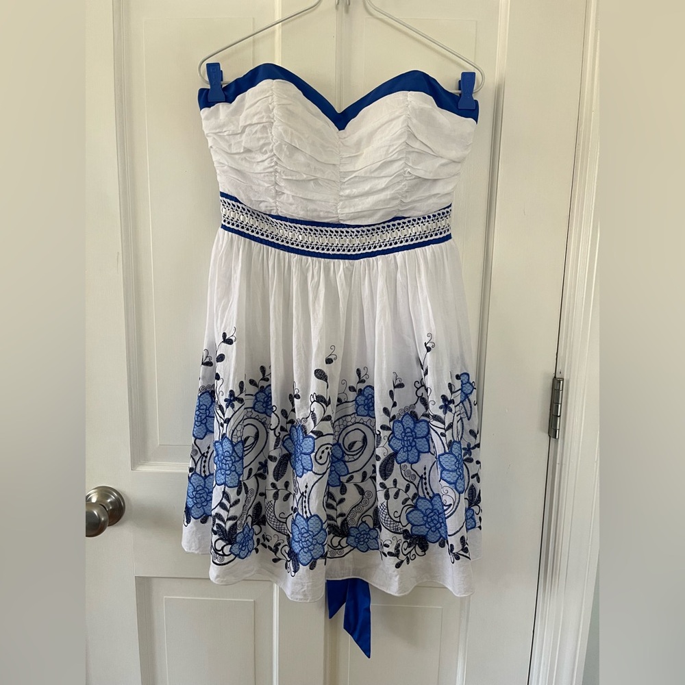 White and Blue Embroidered Strapless Dress Size 9
